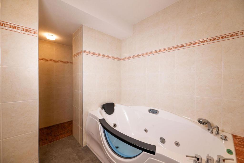 Chalet Zur Rose Berwang Extérieur photo