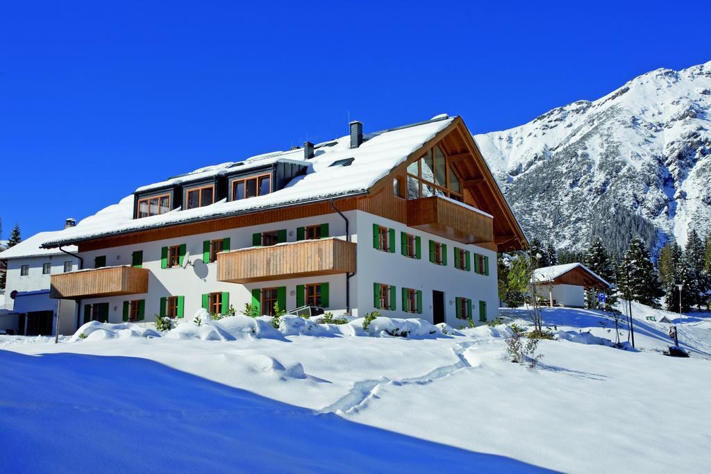 Chalet Zur Rose Berwang Extérieur photo